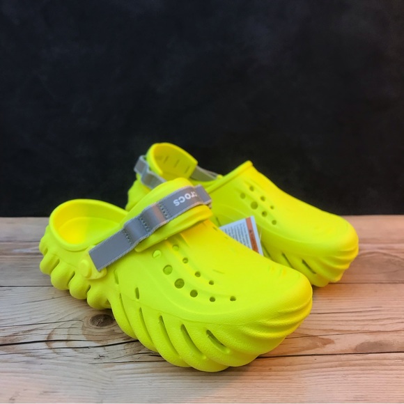 Crocs Echo Reflective Backstrap Clog - Picture 9 of 16